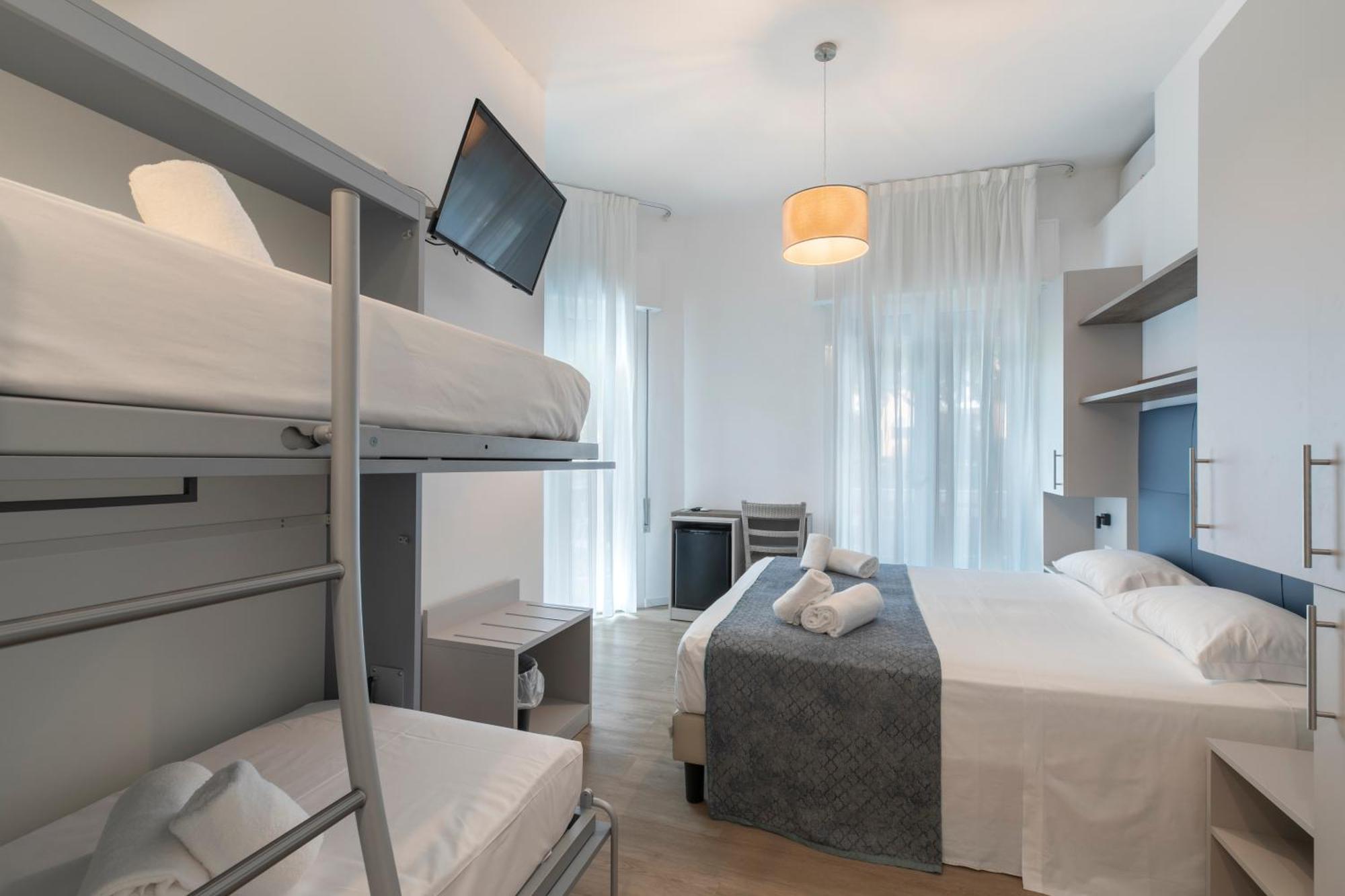 Hotel Danieli Лідо-ді-Єзоло Екстер'єр фото