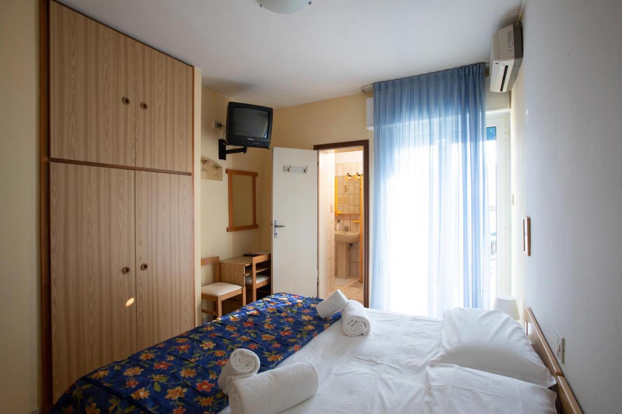 Hotel Danieli Лідо-ді-Єзоло Екстер'єр фото